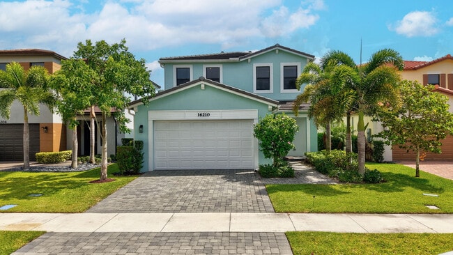 Building Photo - 16210 Sandy Shore Dr