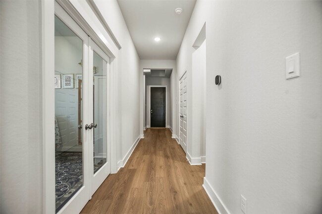 Photo - 5010 Vly Wind Ct