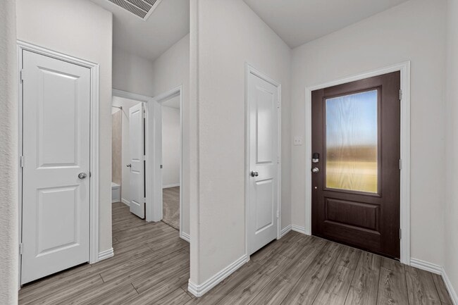 Photo - 105 Copper Switch Dr