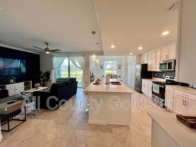 14184 Heritage Landing Blvd Unit 513