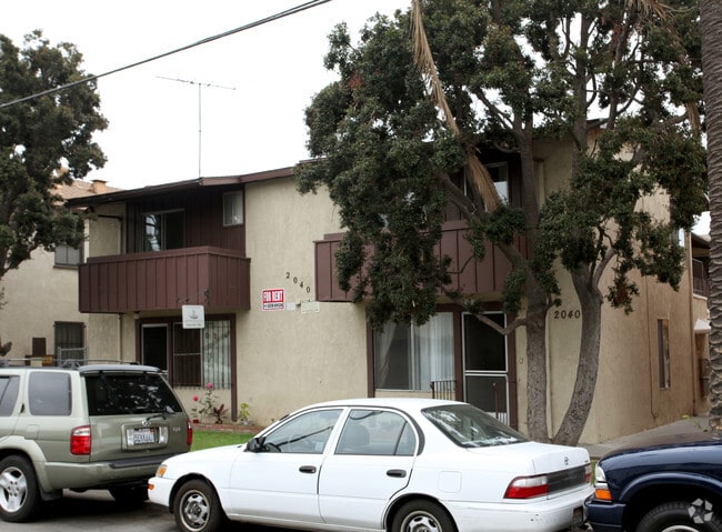 2040 E. Florida St.