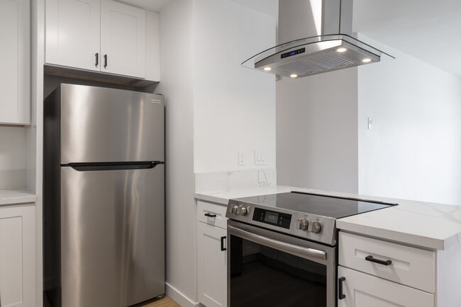 Serra Grove Apartments