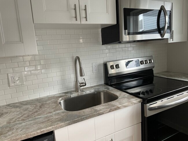 Photo - 741 W Ocean View Ave Unit D