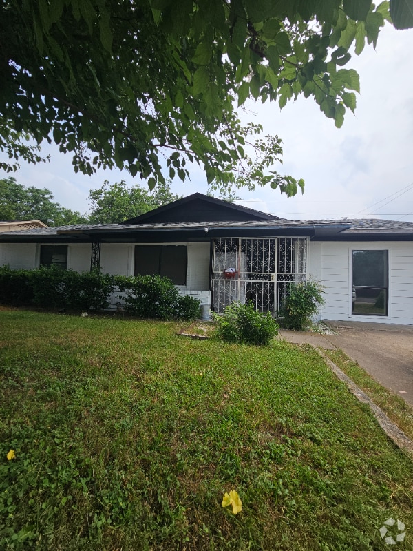 Building Photo - 548 Highfall Dr Rental
