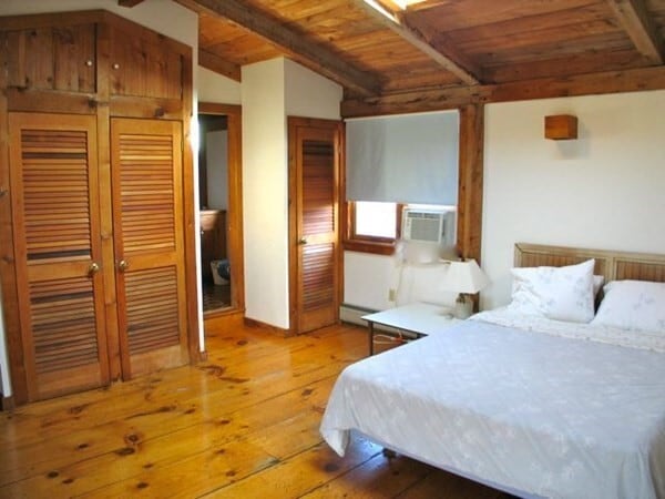 Photo - 44 Flanders Ln