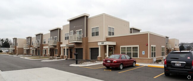 Grand View Townhomes - Grand View Townhomes