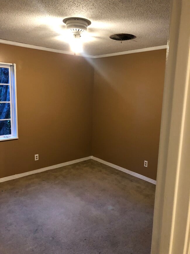 Photo - 22 Longview Dr