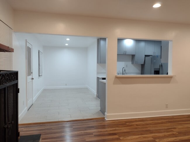 Photo - 4121 183rd St