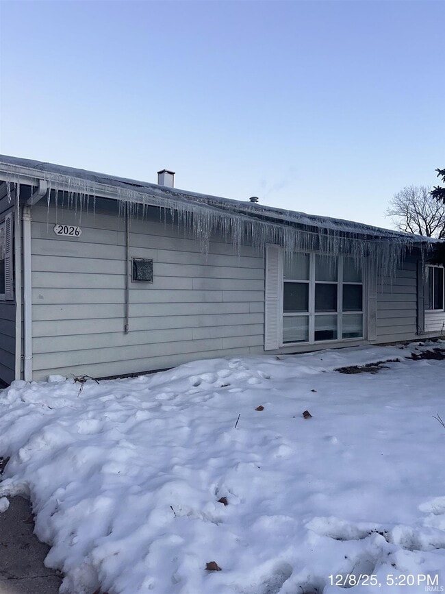 Photo - 2026 Shaw Ave