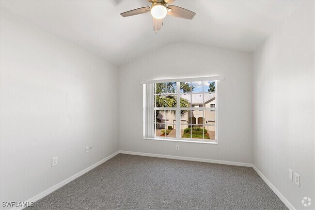 Building Photo - 839 Hampton Cir Rental
