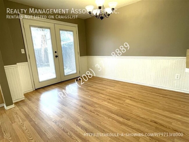 Photo - 5349 W Grover St