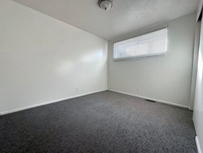 Photo - 305 S 100 E Unit 102