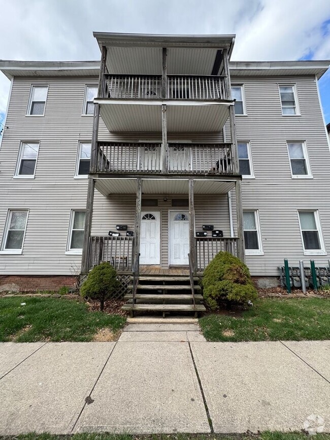 Building Photo - 207-209 Glen Street Unit 2S Rental