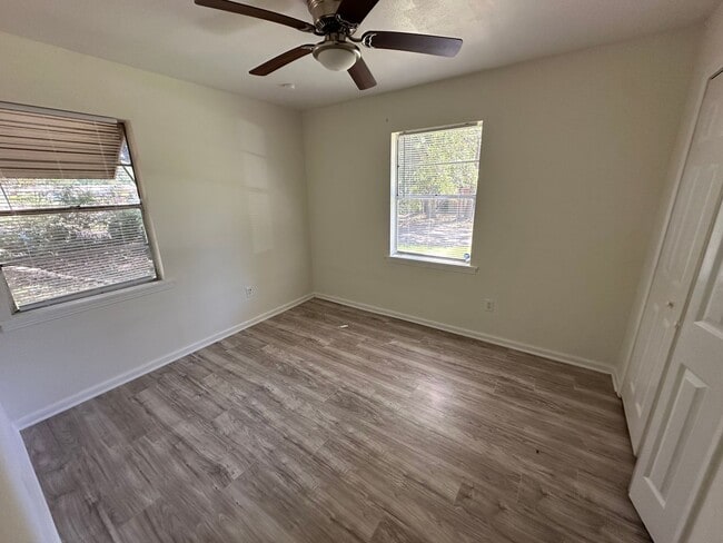 Photo - 5270 Mattox St