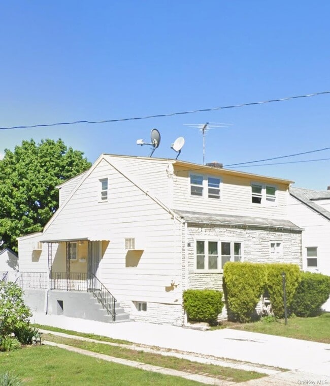 Building Photo - 521 N 7th St Unit 2nd FL