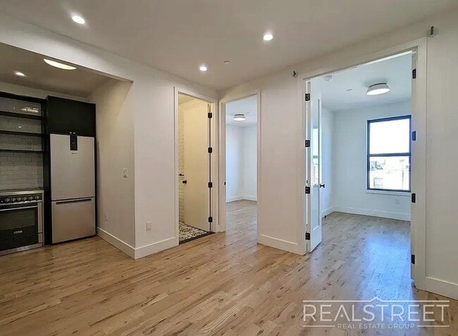 Photo - Brand New 3BR/2BA Duplex with Private Roof Terrace | Sunlit & Pet-Friendly Unidad 4B