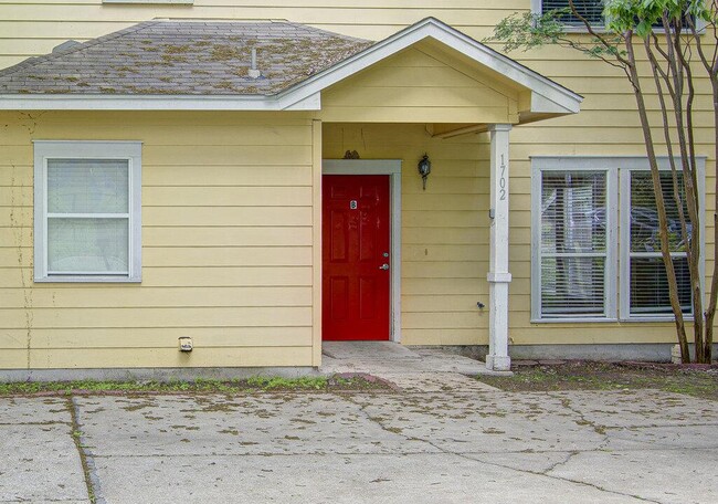 Photo - 1702 Singleton Ave