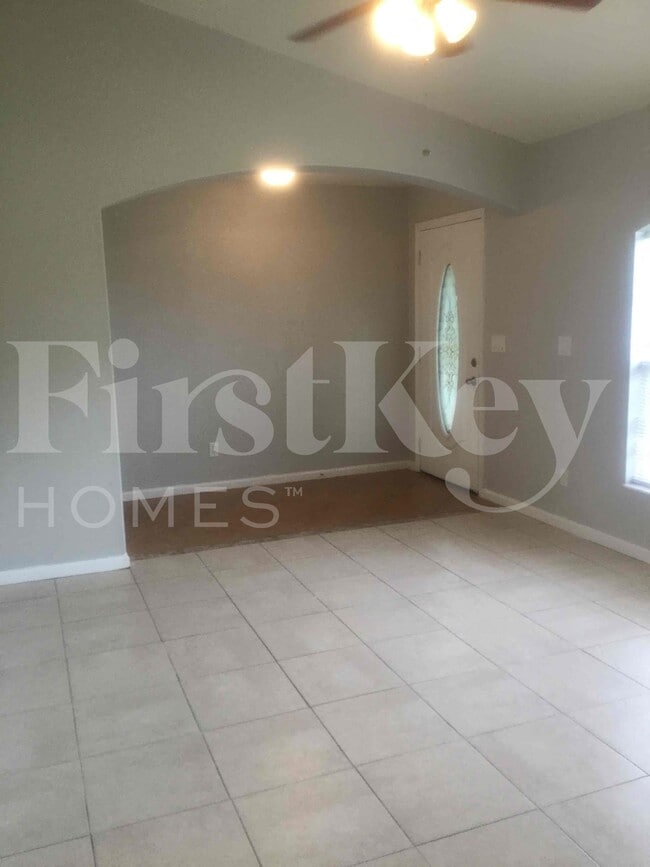 Photo - 662 SW Sandbar Terrace