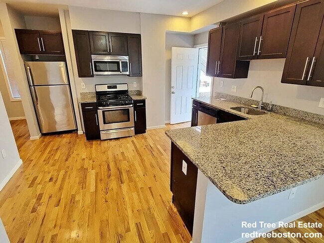 39 Pinckney St Unit 1