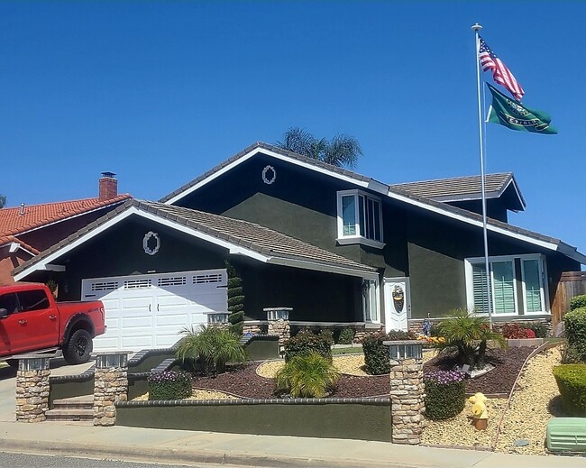 Building Photo - 22 Ridge Crest Cir Rental