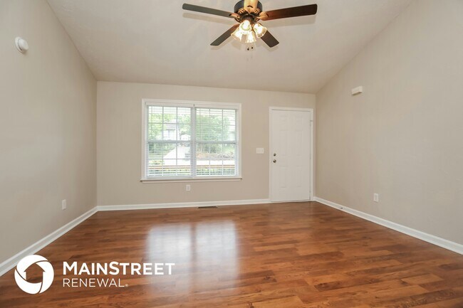 Photo - 187 Center St