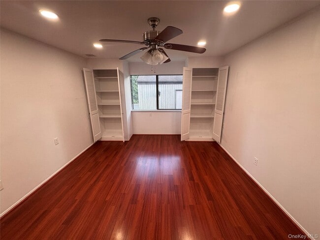 Photo - 20 Strathmore Gate Dr