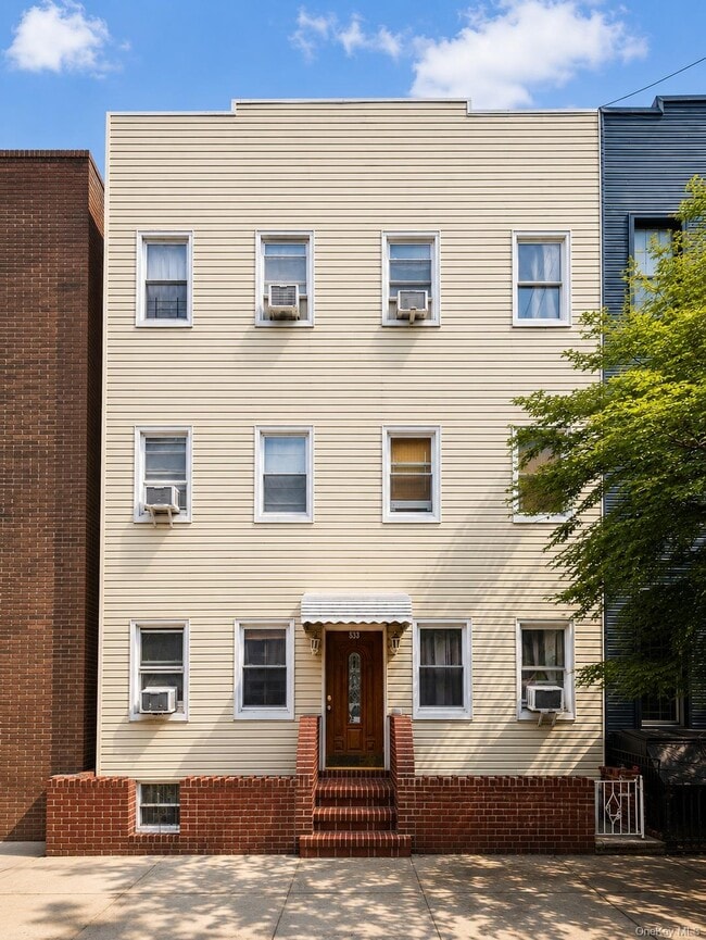 Building Photo - 5-33 47th Rd