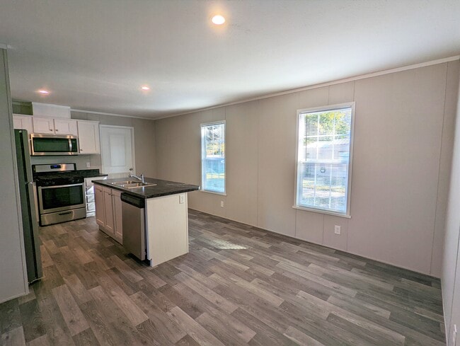 Photo - 727 Virginia