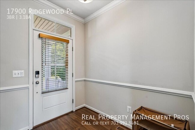 17900 Ridgewood Pl