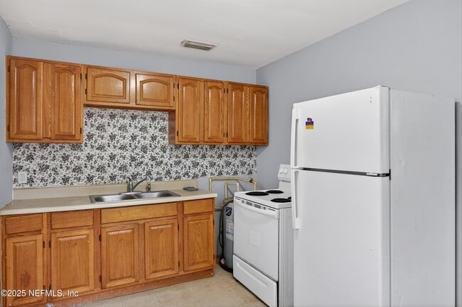 Photo - 3811 Chase Ave