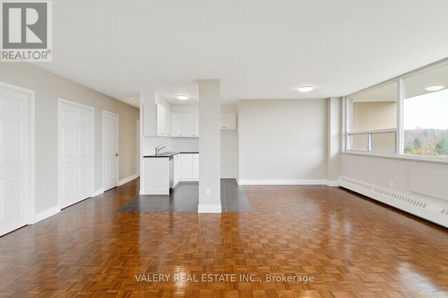 Photo - 890 Jane St Unit 701