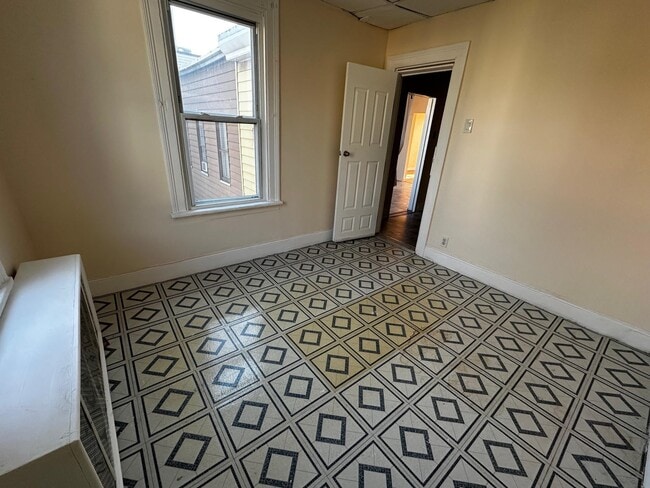 Photo - 28 Lincoln St Unit 2