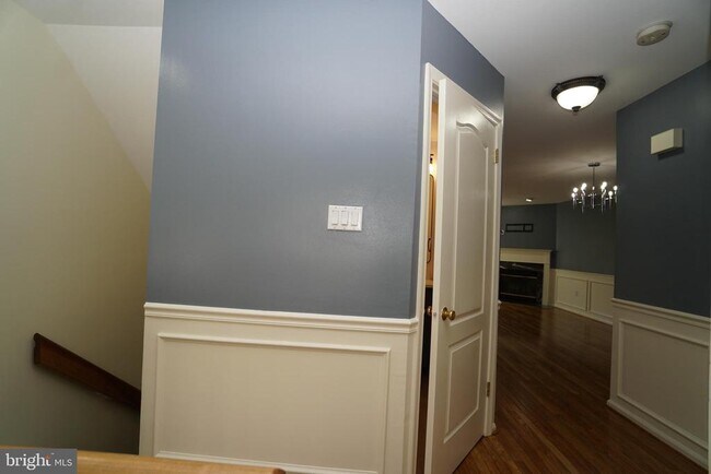 Photo - 2000 Harvard Dr