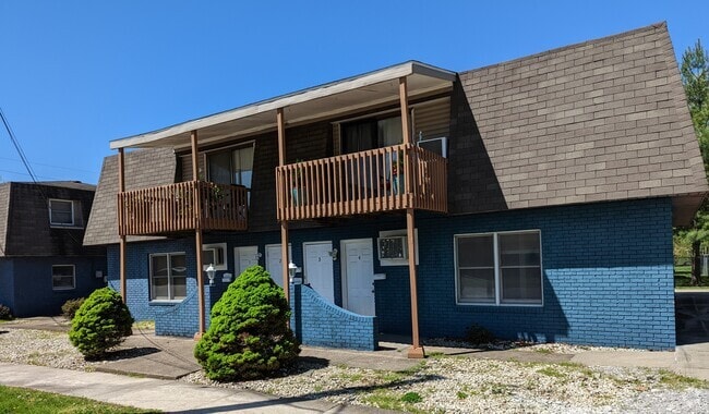 Building Photo - 900 N Logan St Unit 4 Rental