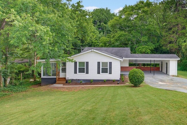 Photo - Fantastic Renovation in Smyrna!