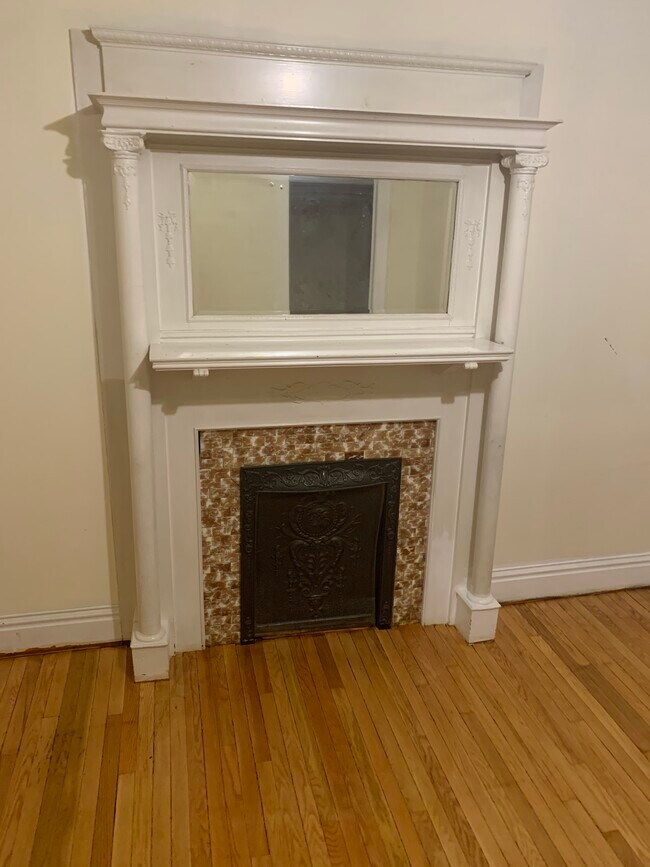 Decorative fireplace