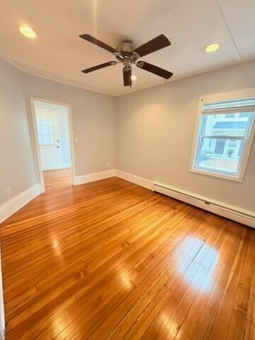 22 Carlton St Unit 1