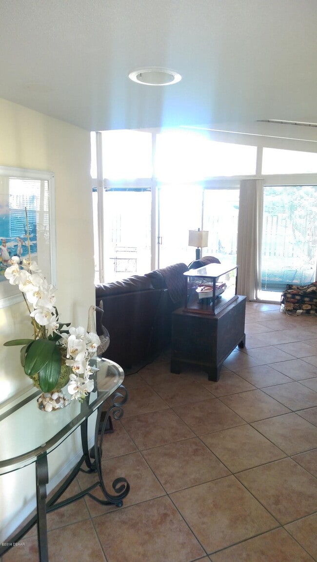 Photo - 8 Juniper Dr