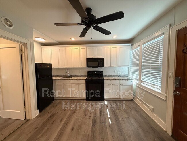 Photo - 14 21st St N