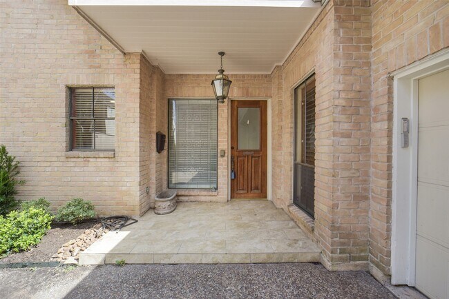 Photo - 2423 Nantucket Dr