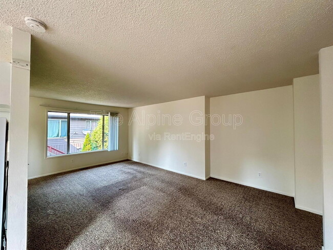 Building Photo - 6041 SW Valley Ave