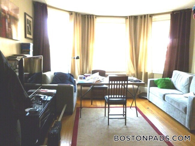 Photo - 879 Beacon St Unidad 41