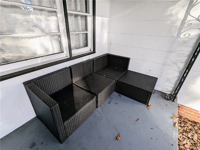 Photo - 614 E 37th St