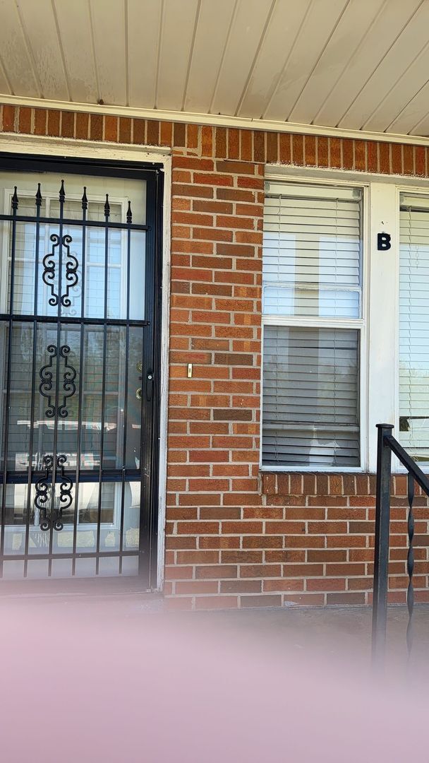 Building Photo - 1125 S Mt Zion Rd Unit B