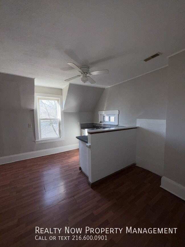 Photo - 1344 S Green Rd Unit 2