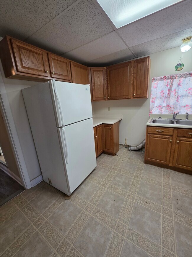 Photo - 24 N Kister St