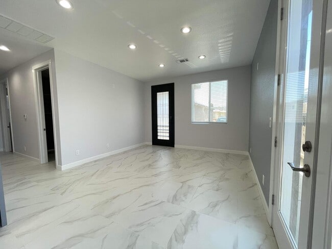 Photo - 15410 Firmona Ave