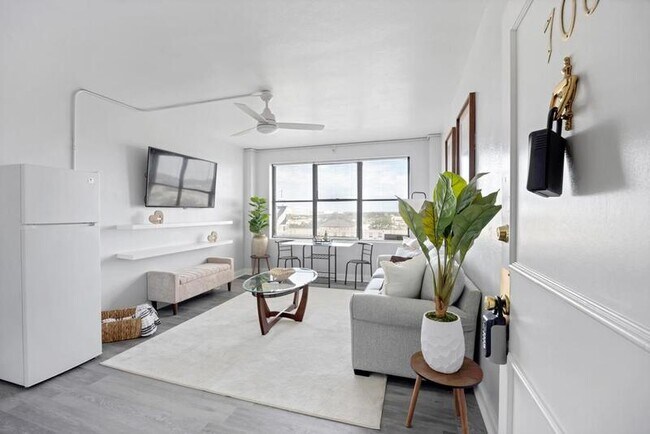 Photo - 311 W Ashley St Unit 706