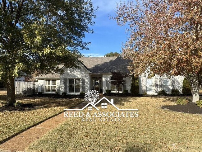 Photo - 4 bedrooms plus pool in Collierville!