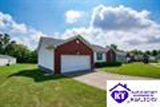 520 University Dr